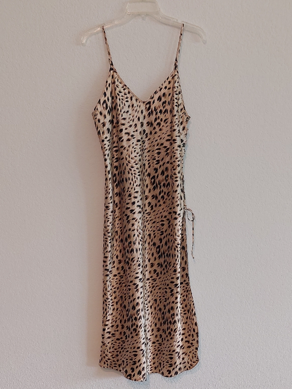 SECRET TREASURES Silky Animal Print Nightgown NWOT
